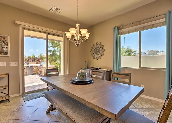 Modern Azure W/ Beautiful Patio, Pool & Spa! * Goodyear
