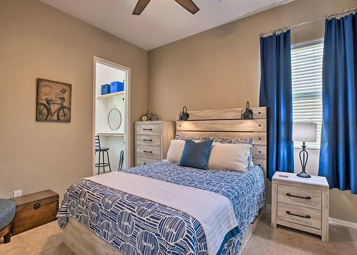 Сasa de vacaciones Modern Azure W/ Beautiful Patio, Pool & Spa! Goodyear