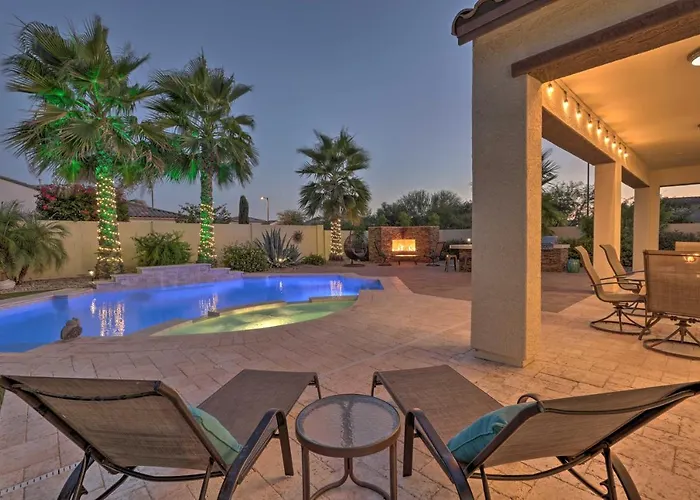 Modern Azure W/ Beautiful Patio, Pool & Spa! * Goodyear
