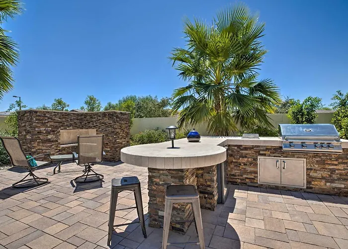 Сasa de vacaciones Modern Azure W/ Beautiful Patio, Pool & Spa! *