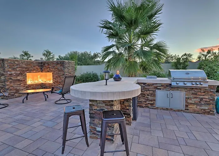 Modern Azure W/ Beautiful Patio, Pool & Spa! * Goodyear